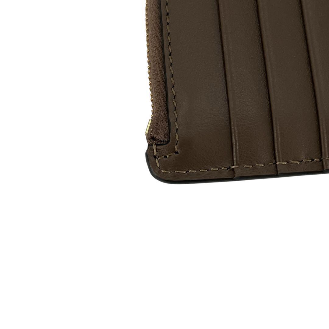 美品　フェンディ　ケース　FFダイヤモンド　カードケース　ズッカ　レザー