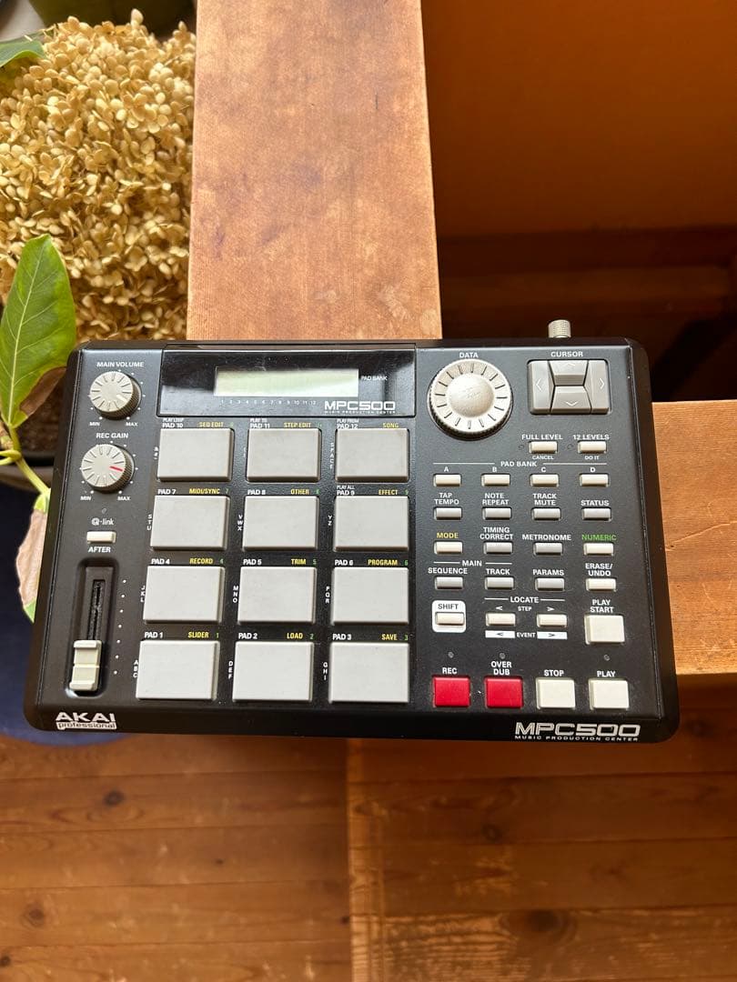 DTM・DAW AKAI MPC 500