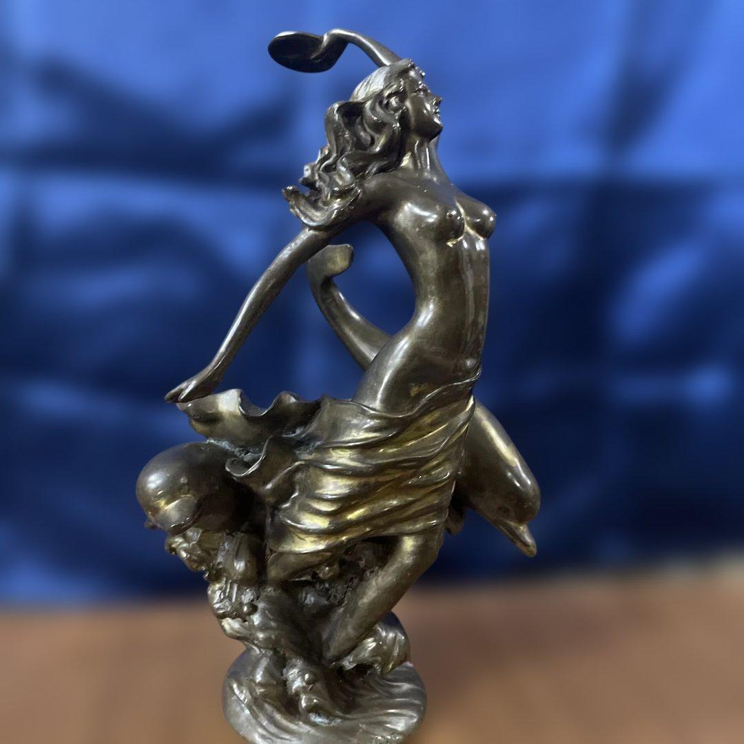 アールヌーボー風 ブロンズ女性とイルカ
