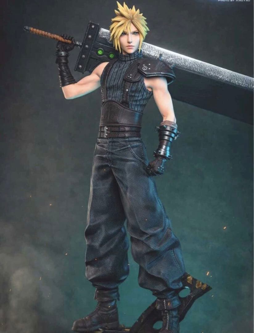 ファイナルファンタジーVII クラウド・ストライフ１／4スケール