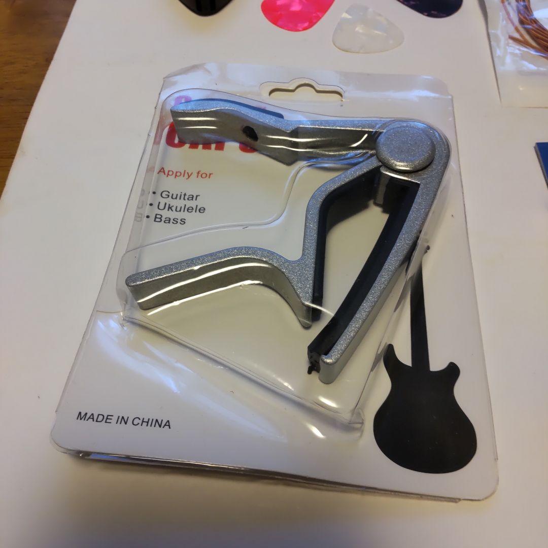 (新品！)ホワイトカッタウェイアコースティックギター