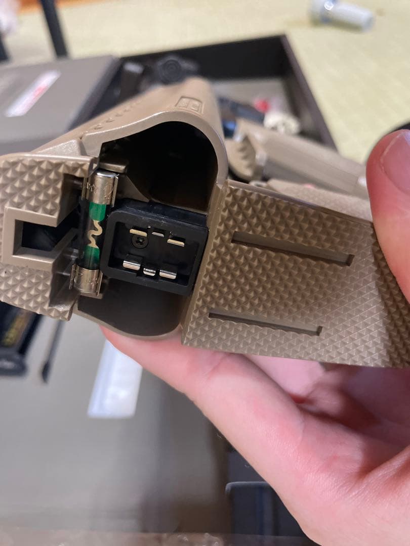 [東京マルイ] M4 CQB-R FDE/フラットダークアース 次世代電動ガン