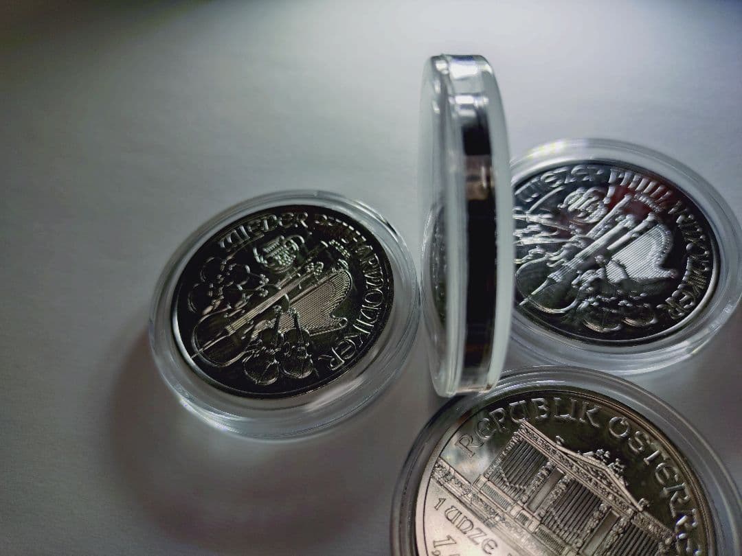 オーストリア ウィーンフィル1オンス銀貨　4枚セット　ケース付き