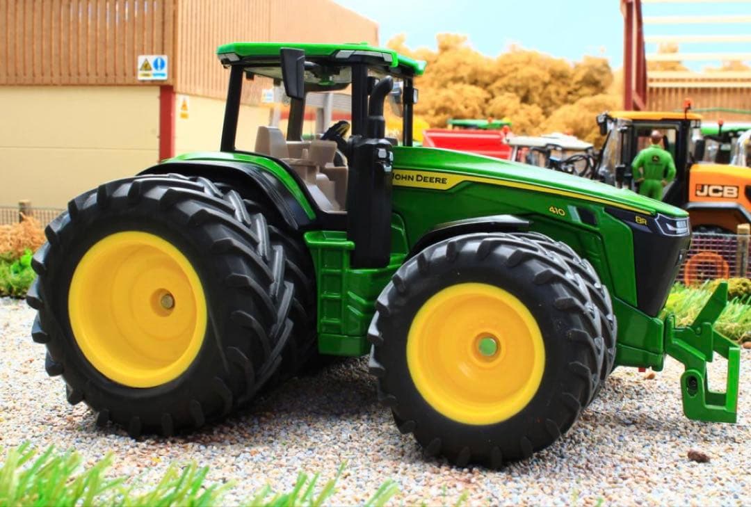Siku ジョンディア 8295R ダブルタイヤトラクター 1:32
