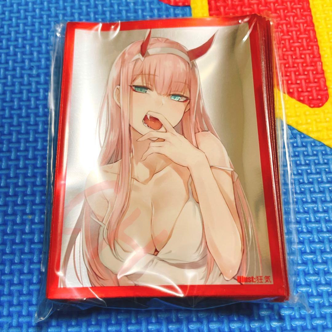 ダリフラ　ゼロツー　スリーブ　新品