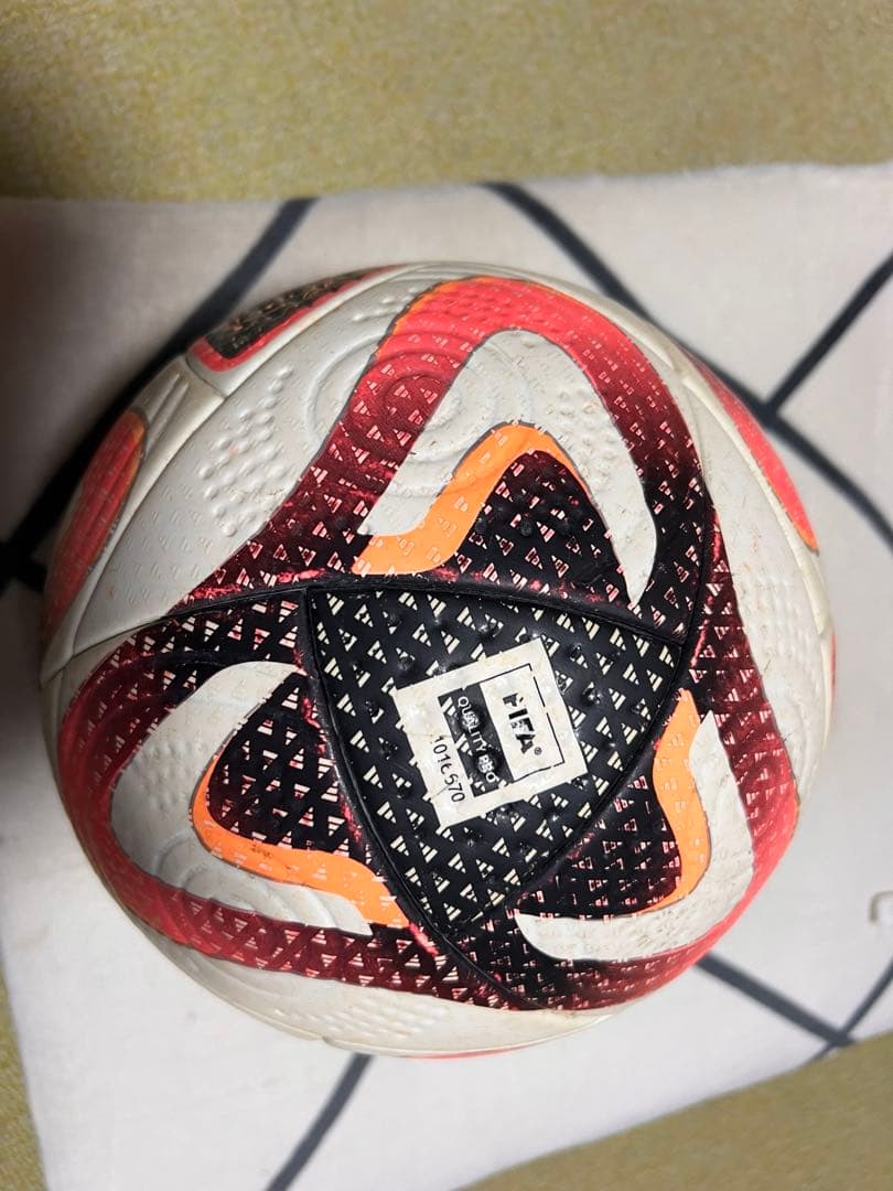 adidas サッカーボール・公式・コネクト24 Pro 5号球　定価22000