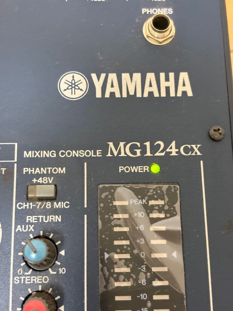 ジャンク品　YAMAHA MG124CX ミキシングコンソール