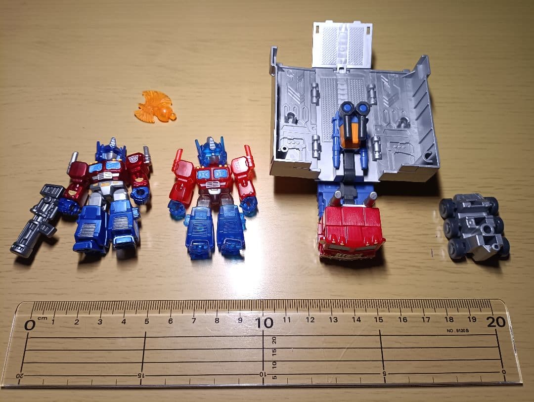 Blokees 星輝オプティマスプライム ビークルモード 廃止予定