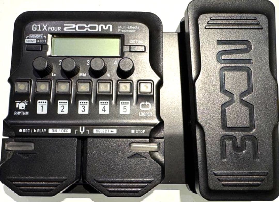 ■■【箱・取説付】ZOOM　G1X FOUR エフェクター