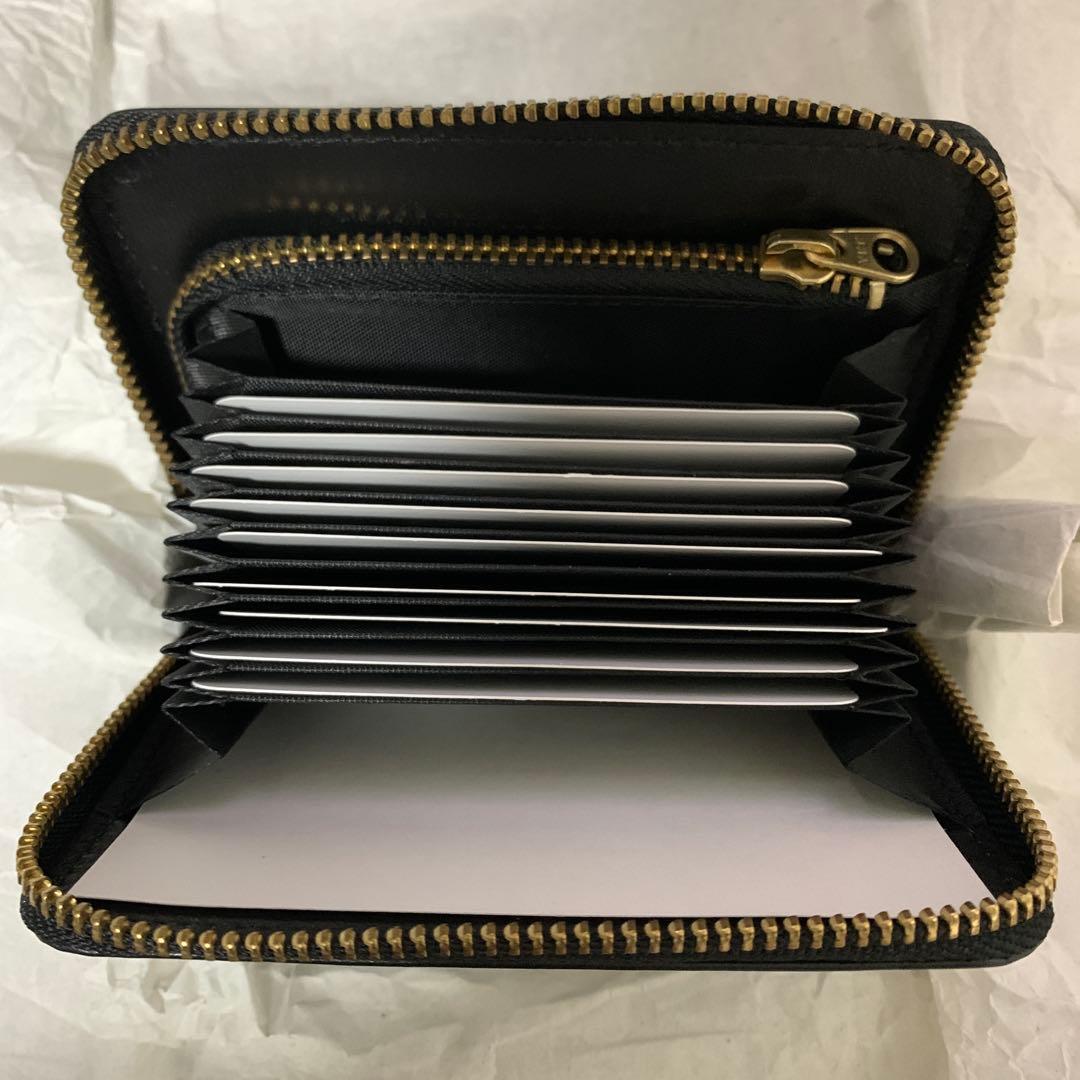 え*め様 COMME des GARCONS 財布　新品未使用