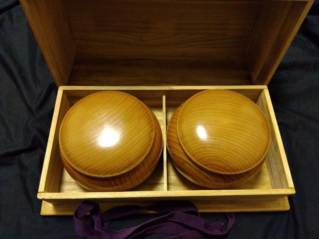 日向特製蛤碁石　実用　34号程度　特大欅碁笥　那智黒石　桐箱付き