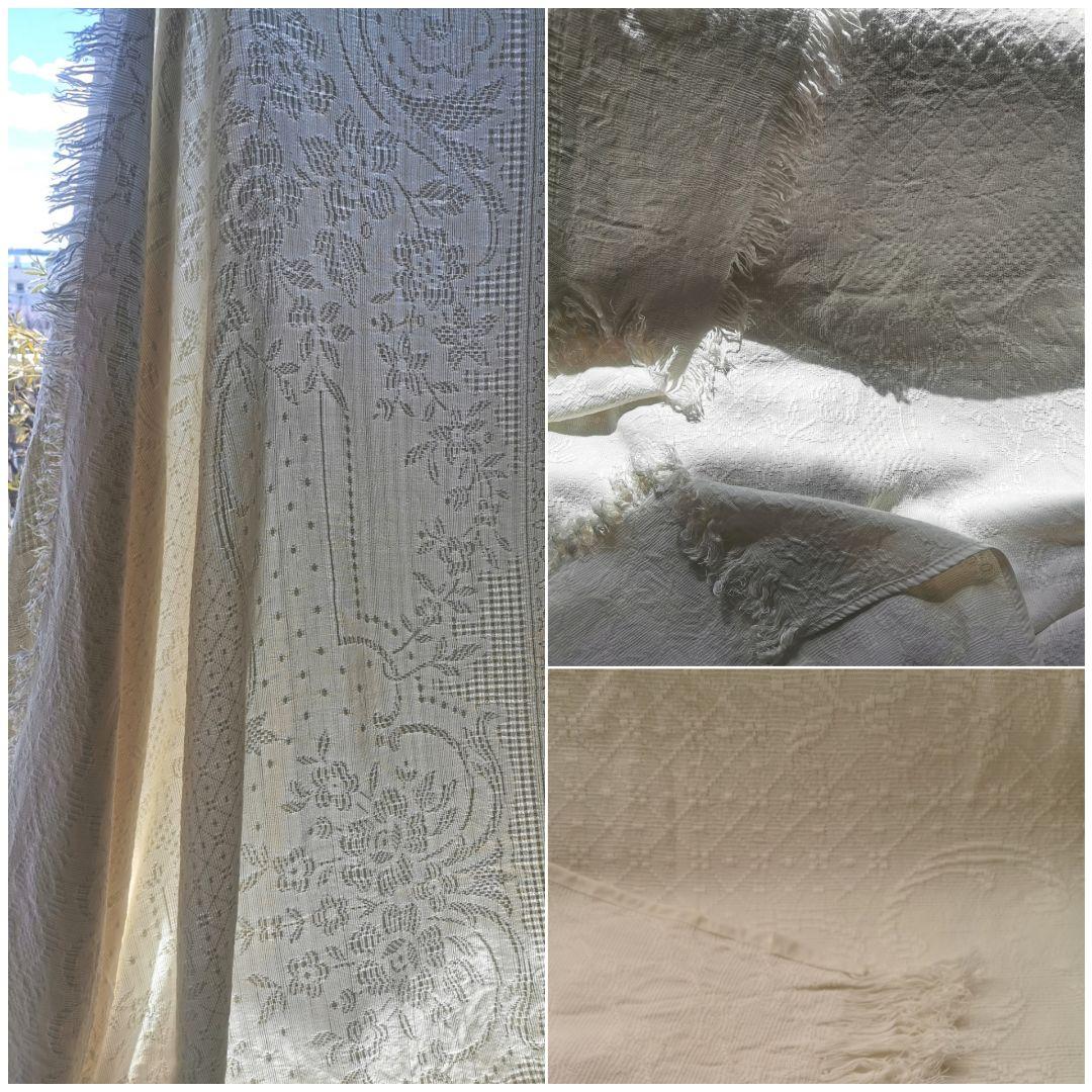 ヴィンテージ南仏 ピケドプロヴァンス メダイヨン＆花籠 交差フリンジ付スプレッド