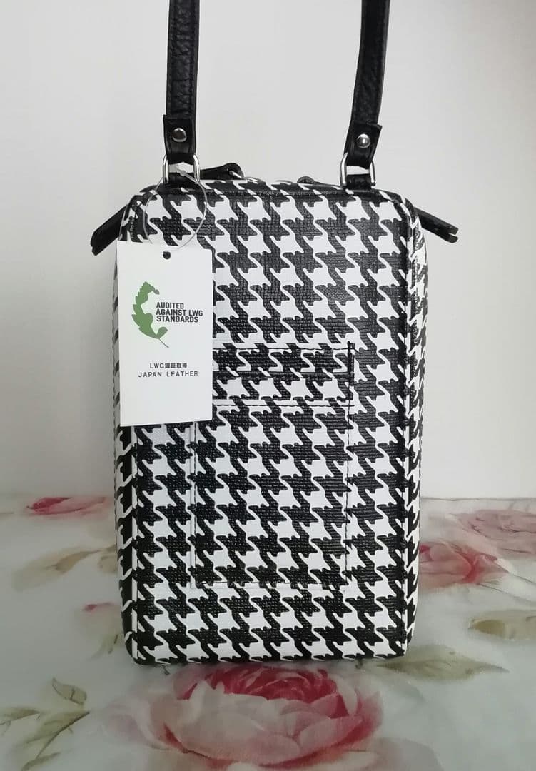 タマミワタナベ☆牛革スマホショルダーバッグ日本製☆ADMJレザージュエルズZAO