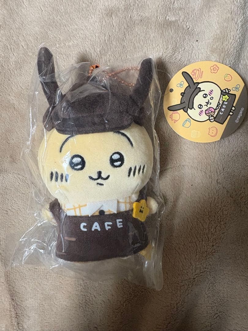 ちいかわ　カフェの店員さんマスコット うさぎ