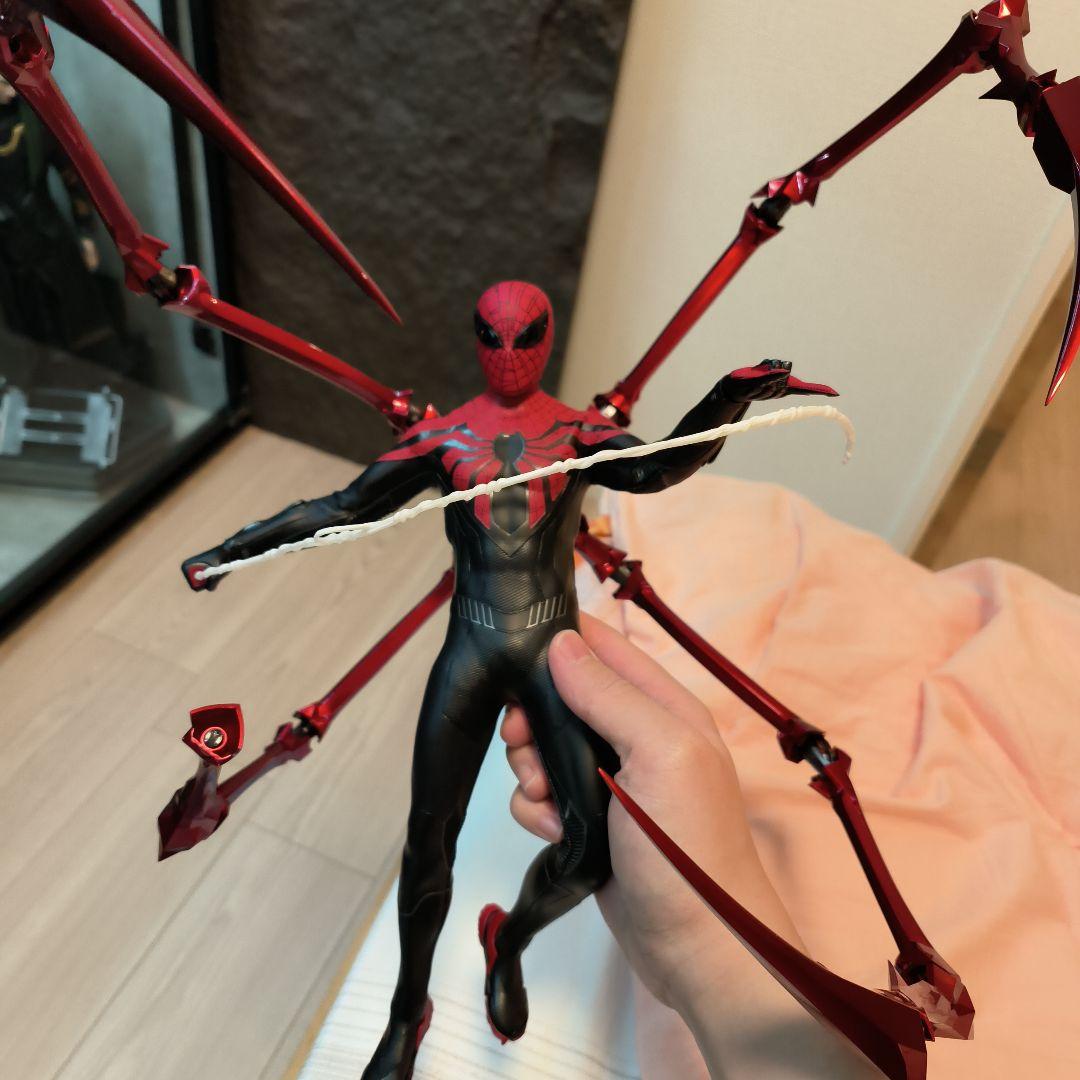 ホットトイズSpider man スパイダーマン スーペリア・スーツ VGM61