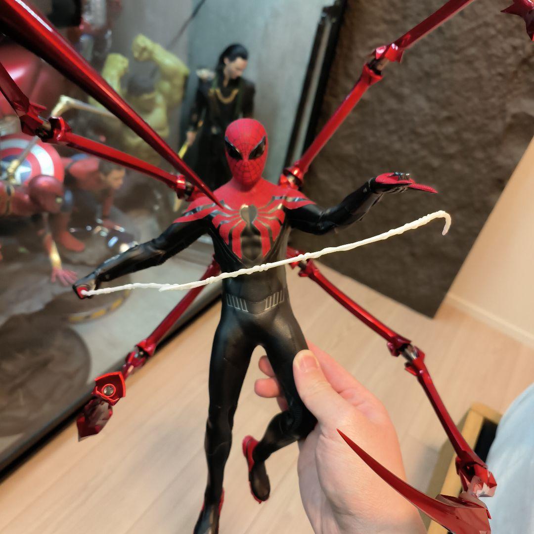 ホットトイズSpider man スパイダーマン スーペリア・スーツ VGM61