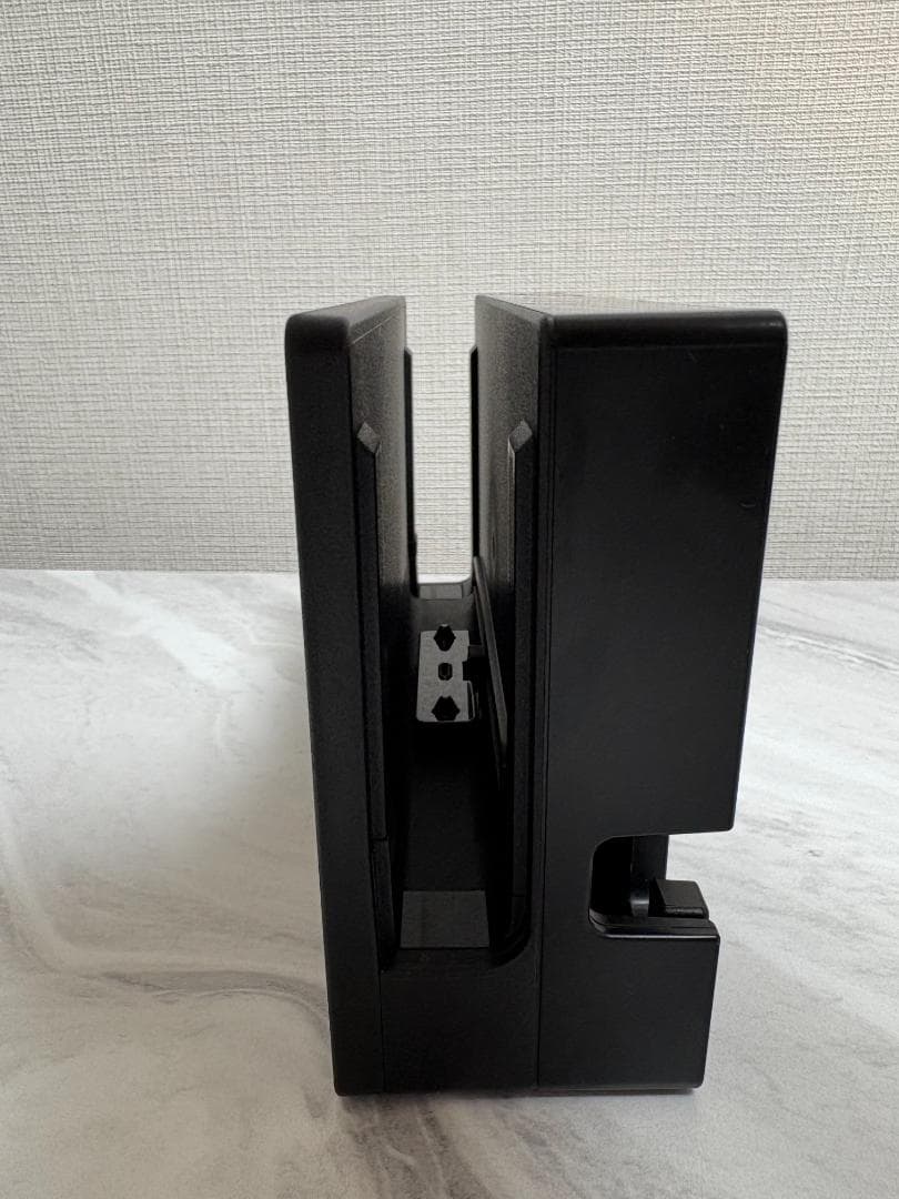 任天堂 Nintendo Switch 新型 HAC-001（-01）