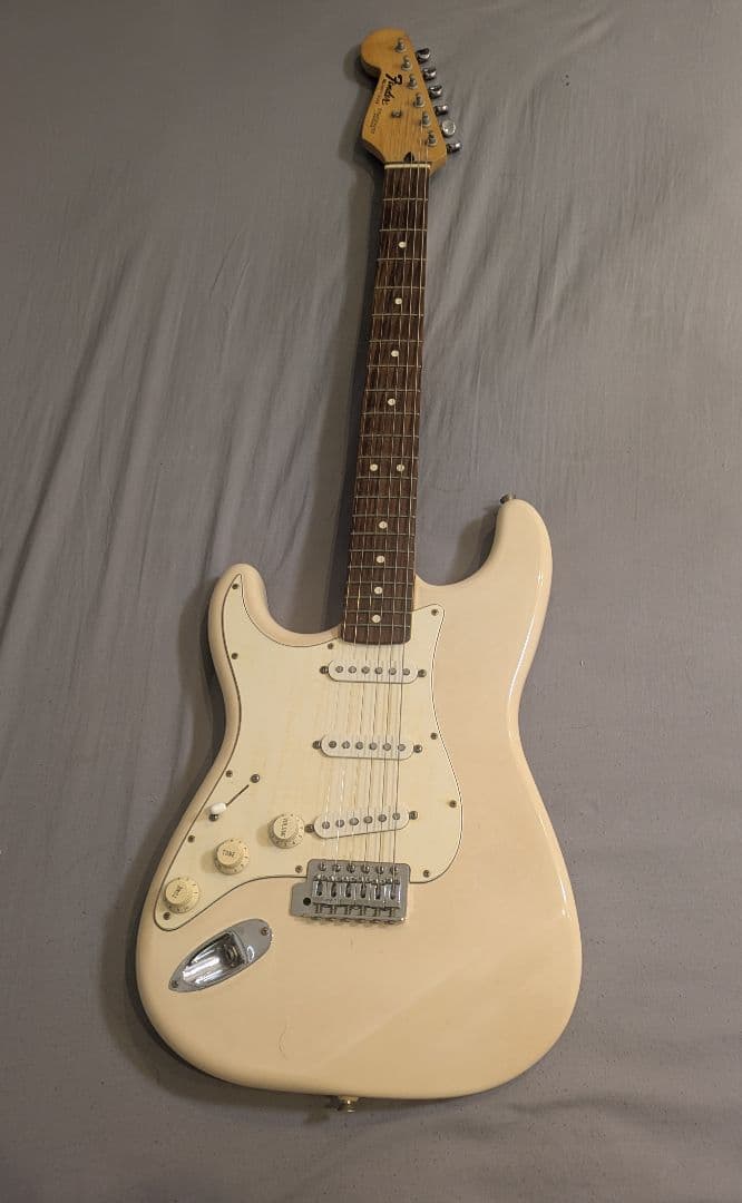 Fender Mexico Stratocaster レフティ