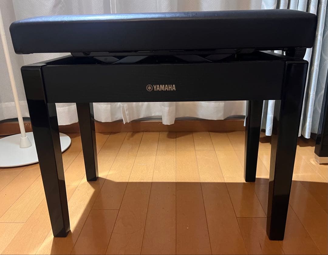 【2025年製ほぼ新品】ヤマハ　ピアノ椅子　高さ調整自在　BC-204PE 黒