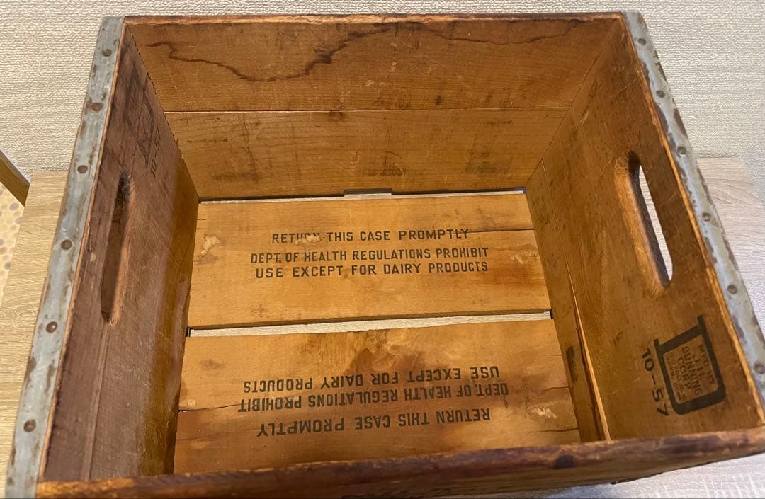 Sealtest ビンテージ　木箱　什器　看板　インダストリアル