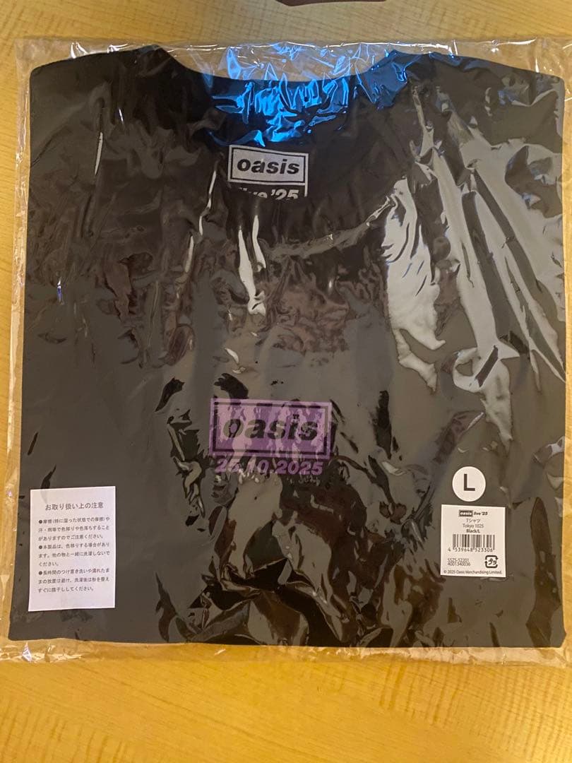 【新品未開封完売品】oasis 黒 Tシャツ Lサイズ　会場限定1025日付