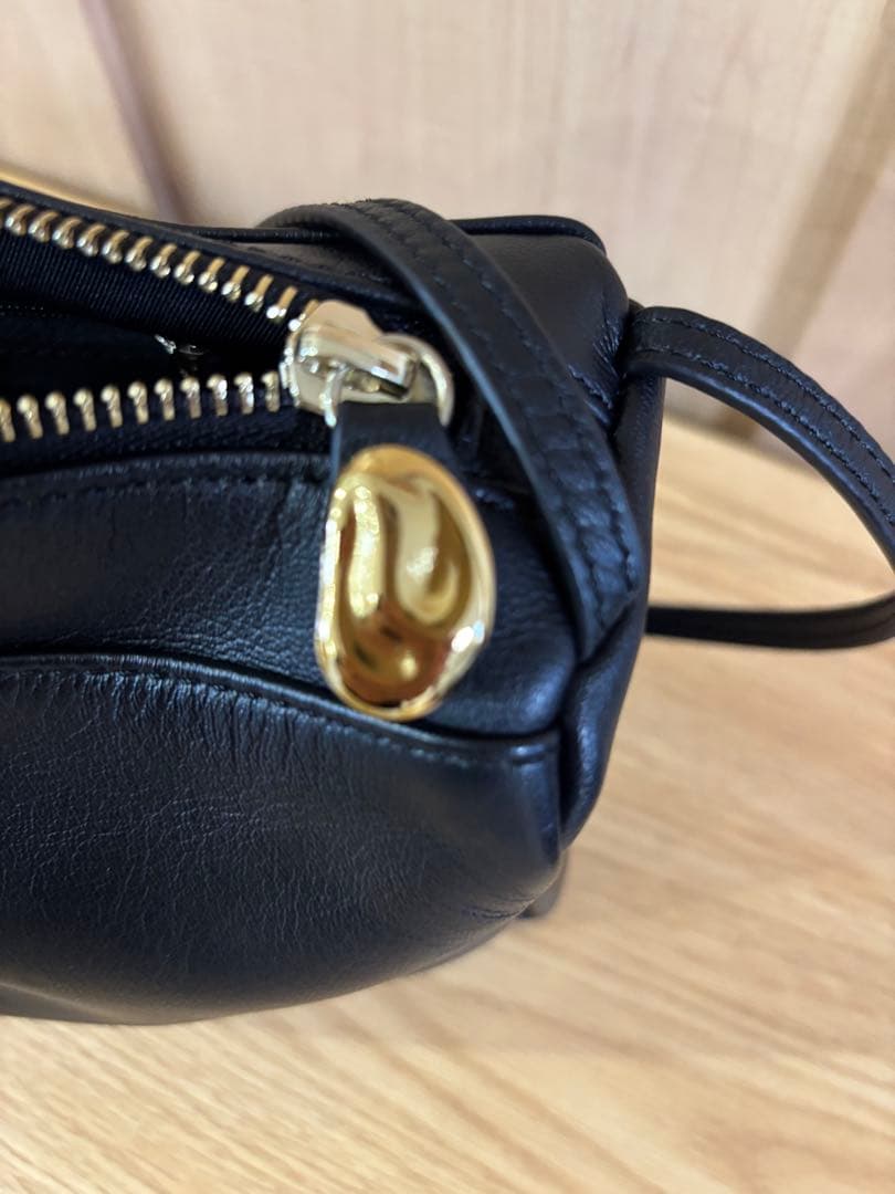 美品gemeilダブルハンドルスクエアショルダーバッグ