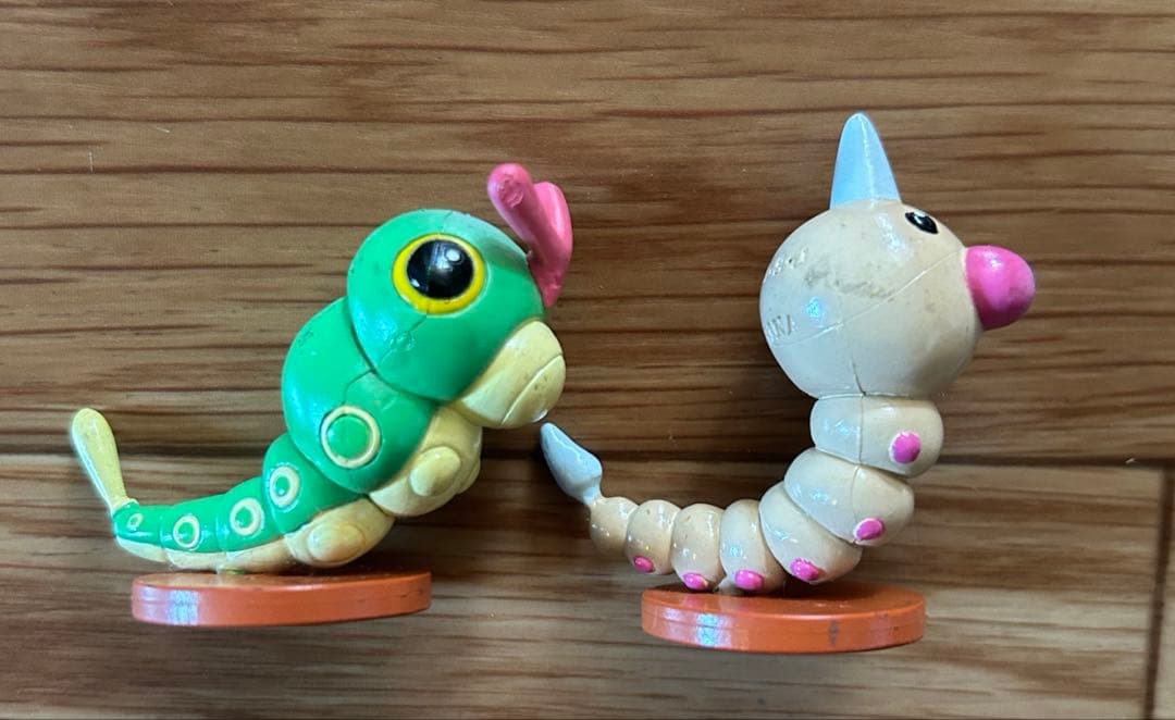 初期 モンコレ キャタピー　ビードル