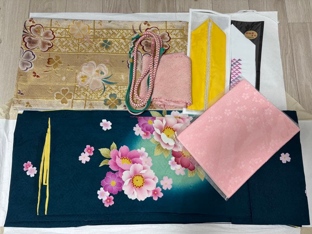 みるく様　【特別大価格❣️⑥】振袖フルセット　正絹振袖　成人式 緑系