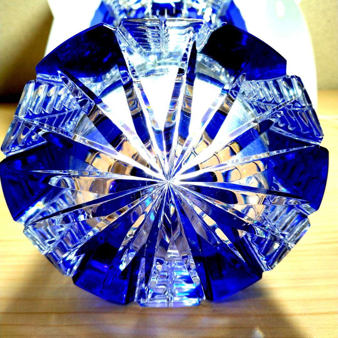 新品カガミクリスタル江戸切子青色被せガラスクリスタルカット花瓶花器薩摩切子