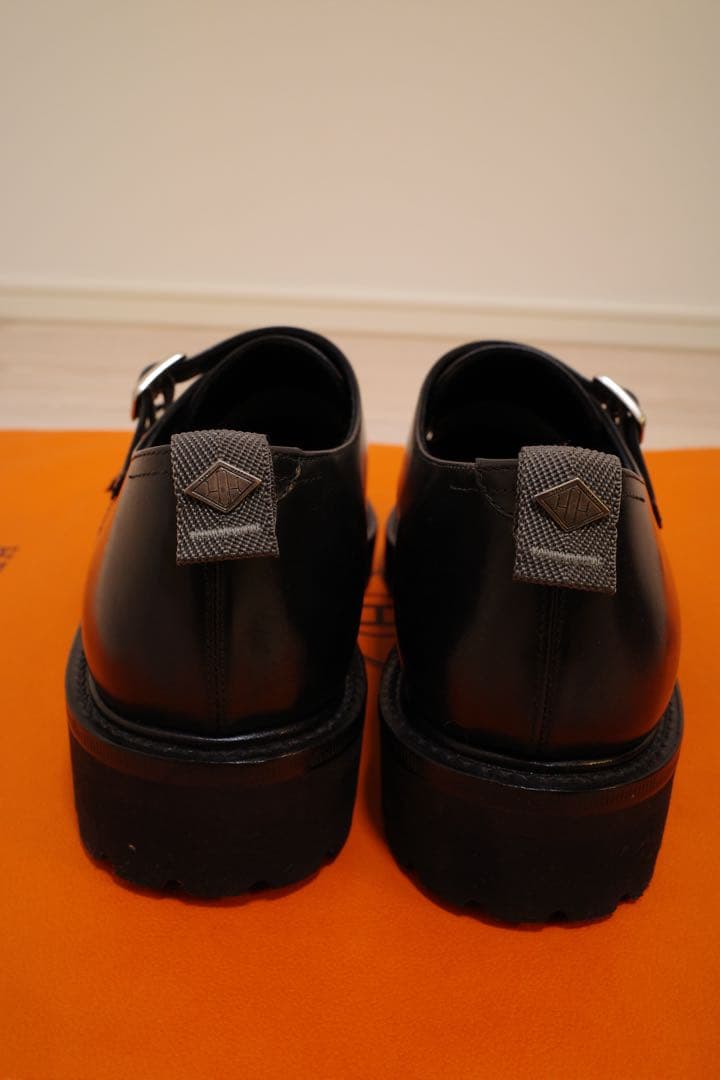 ダブルモンクストラップ