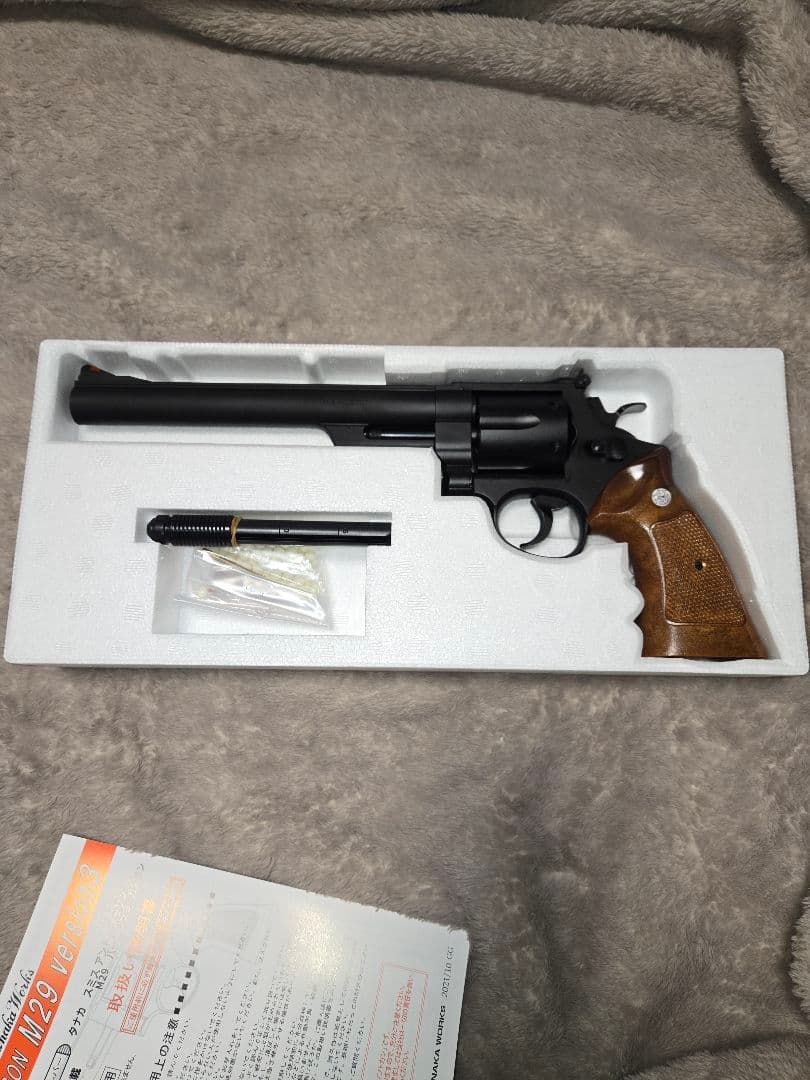 プリウス太郎＆ジュンSmith & Wesson M29 8 3/8in