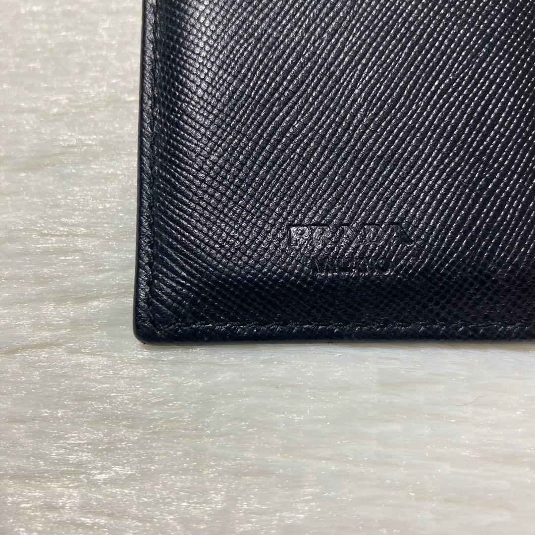 早い者勝ち　PRADA プラダ　三つ折り　ナイロン　レザー　箱付き　財布　黒　箱
