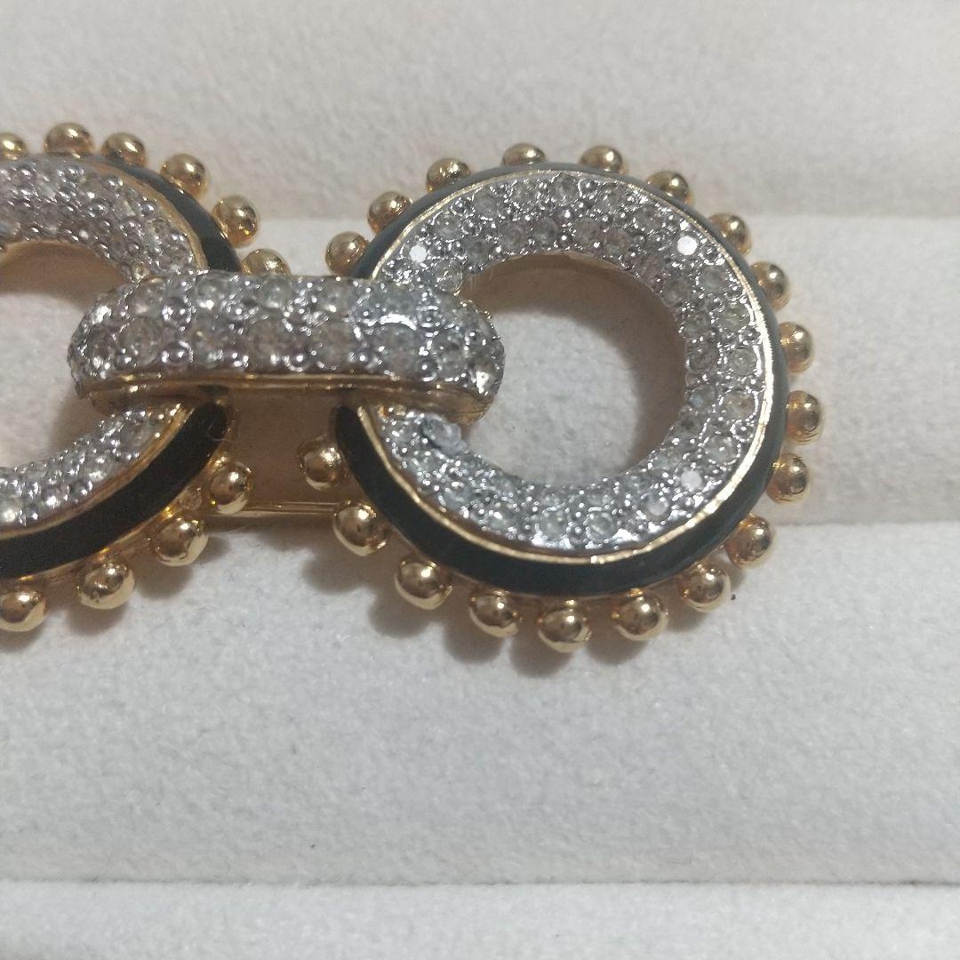 ヴァレンティノブローチ　アンティーク　ヴィンテージ　ピンバッジ　レトロ　古着