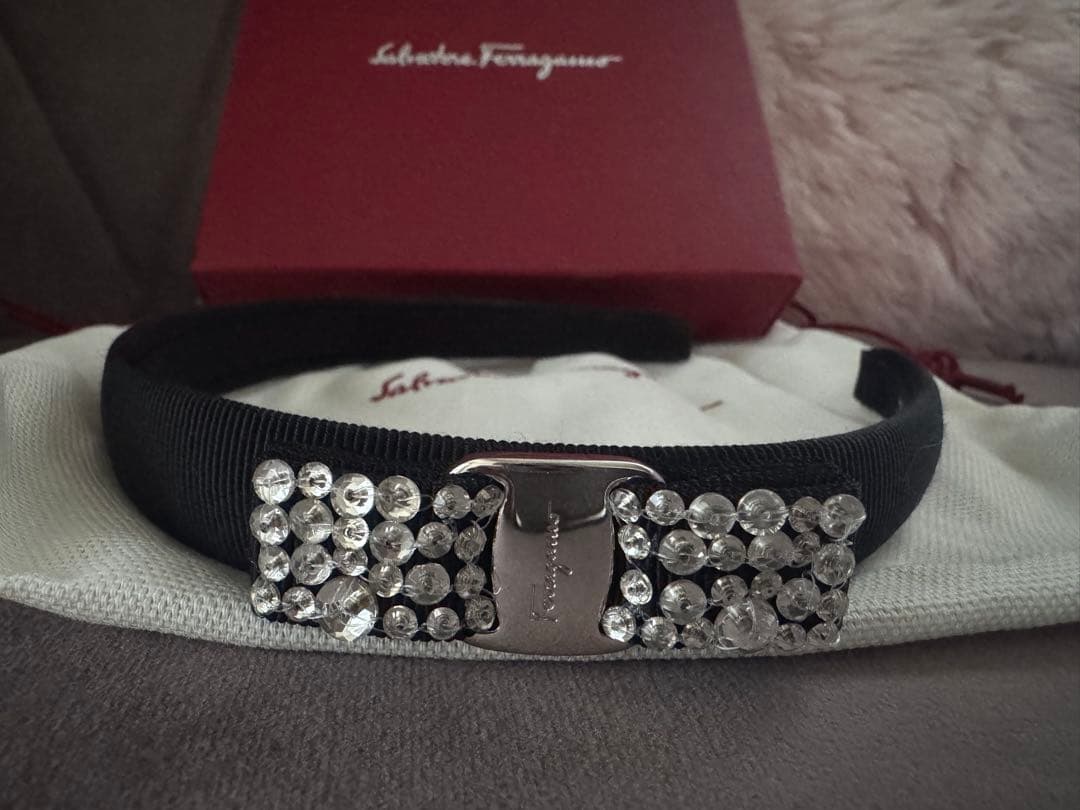 FERRAGAMO フェラガモ　カチューシャ