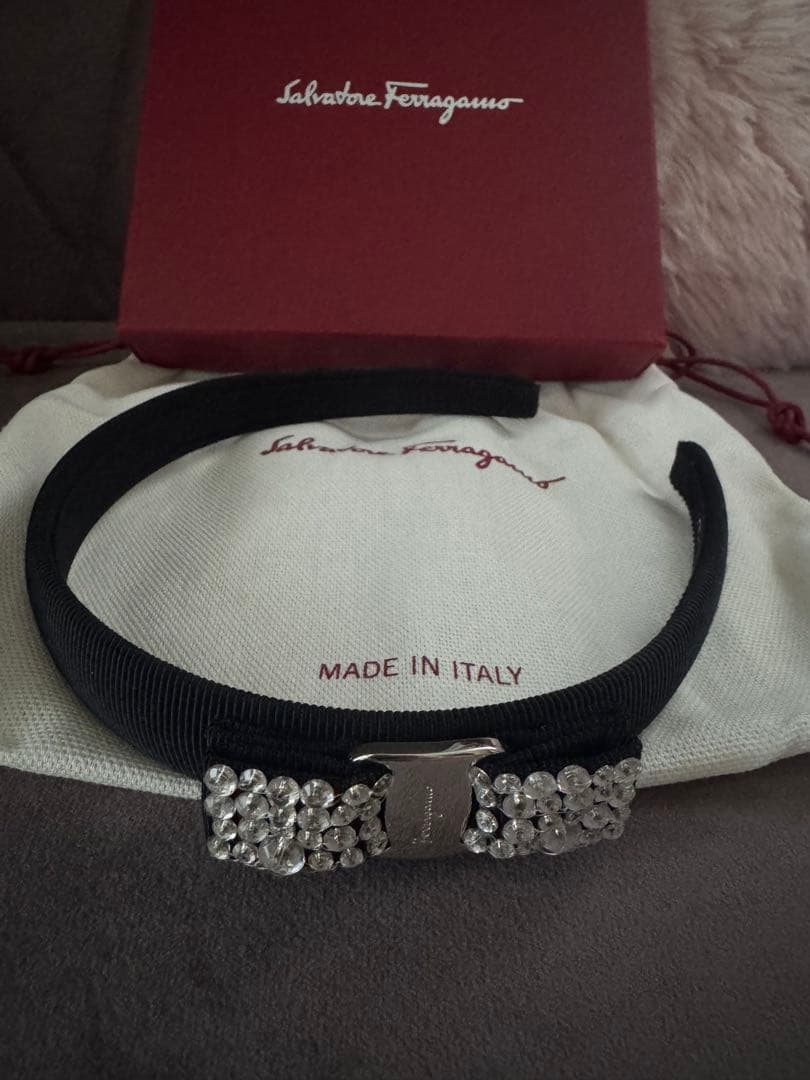 FERRAGAMO フェラガモ　カチューシャ