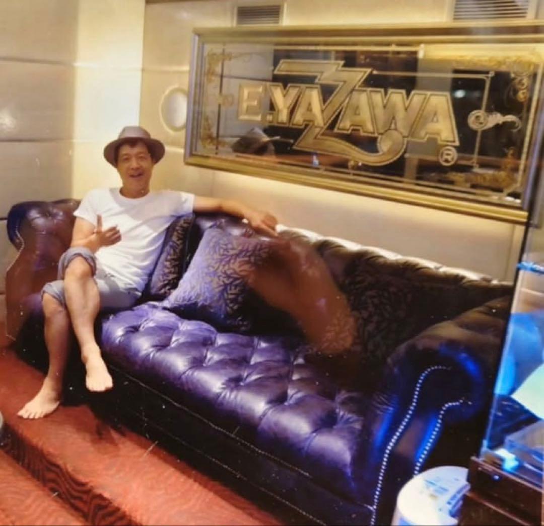 E.YAZAWA パブミラーゴールドロゴフレーム　Diamond moon