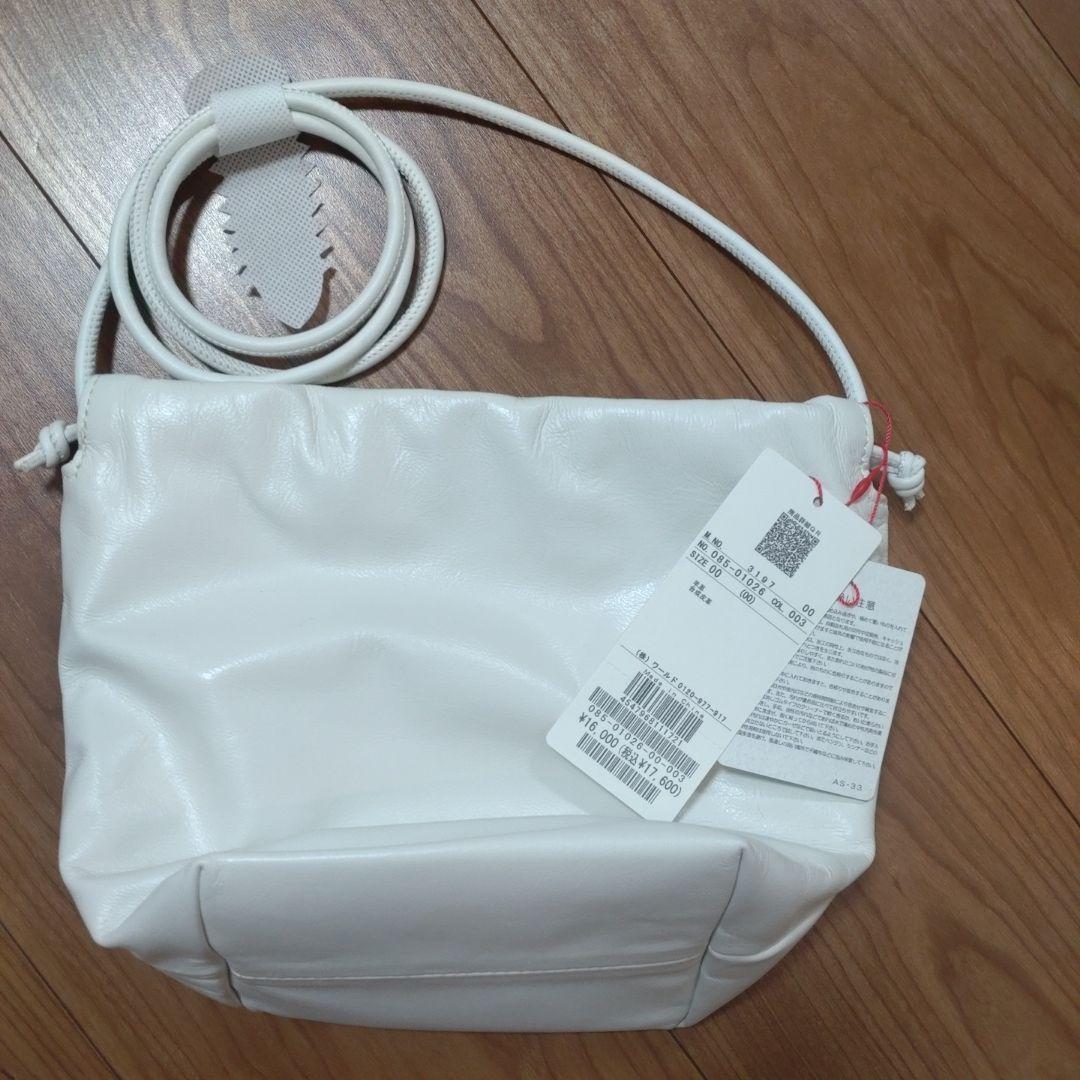 DRESSTERIOR　ラムレザーバルーンバッグ　ホワイト