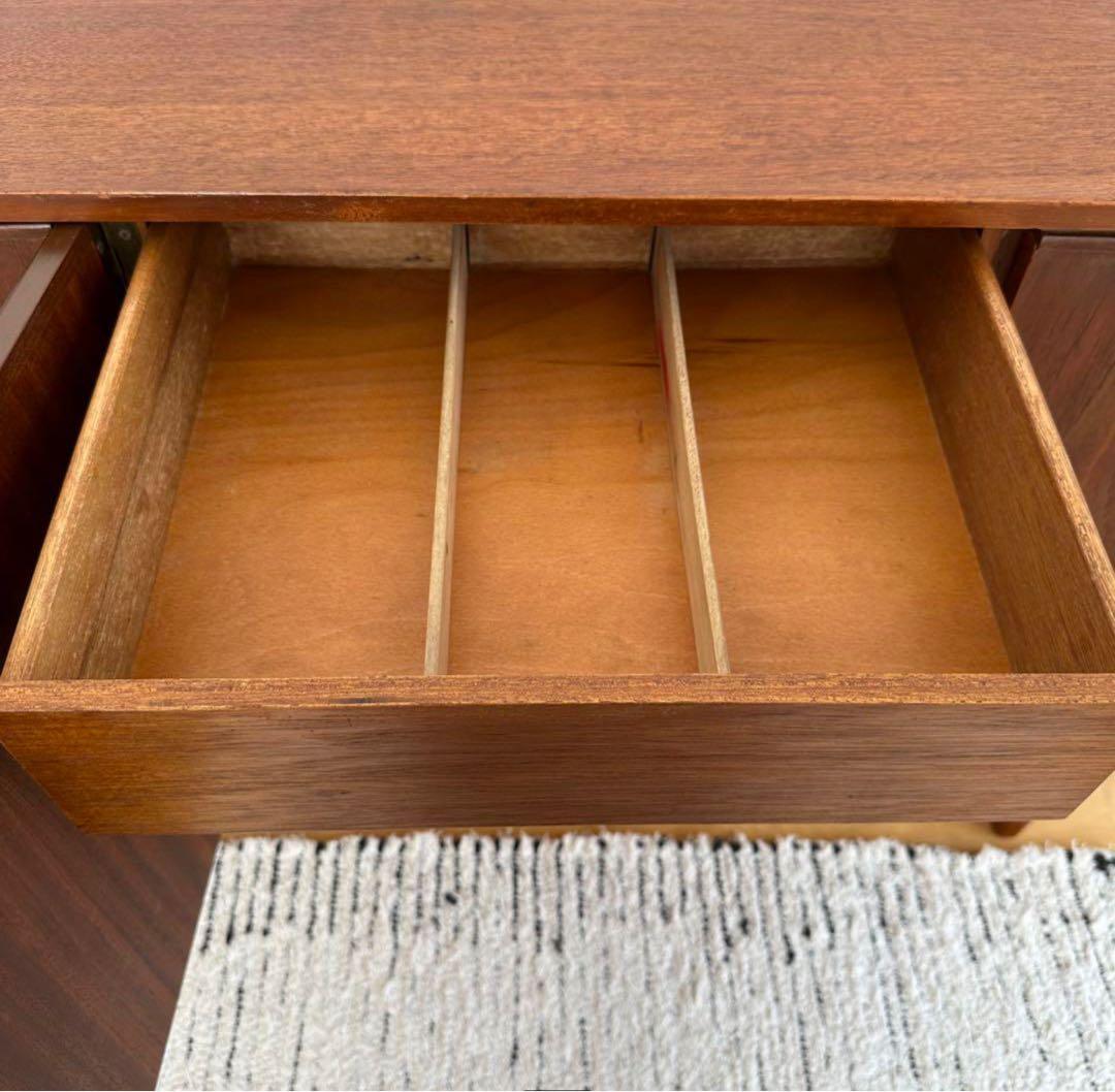 イギリス製 ヴィンテージ サイドボード