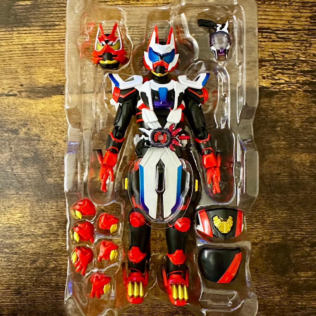 ゼ*ロ様 【S.H.Figuarts】仮面ライダーギーツ レーザーブーストフォー