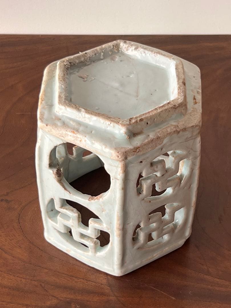 李朝 白磁 卍文透彫六角筆筒 李朝初期 高麗 柳宗悦 民藝館