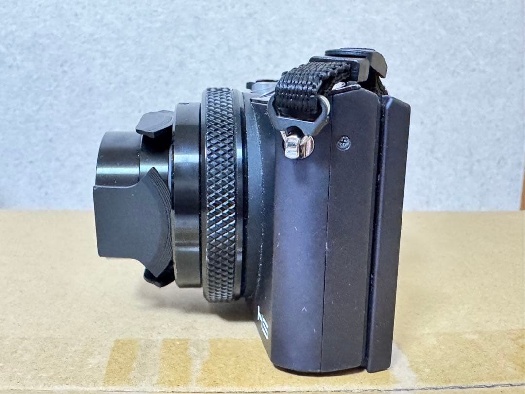 CASIO EX-10デジタルカメラ