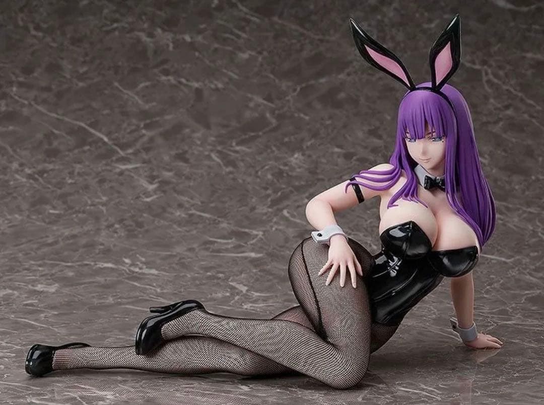 バニーガールフィギュア　週末のハーレム　周防未来　未開封品　特典カード付き