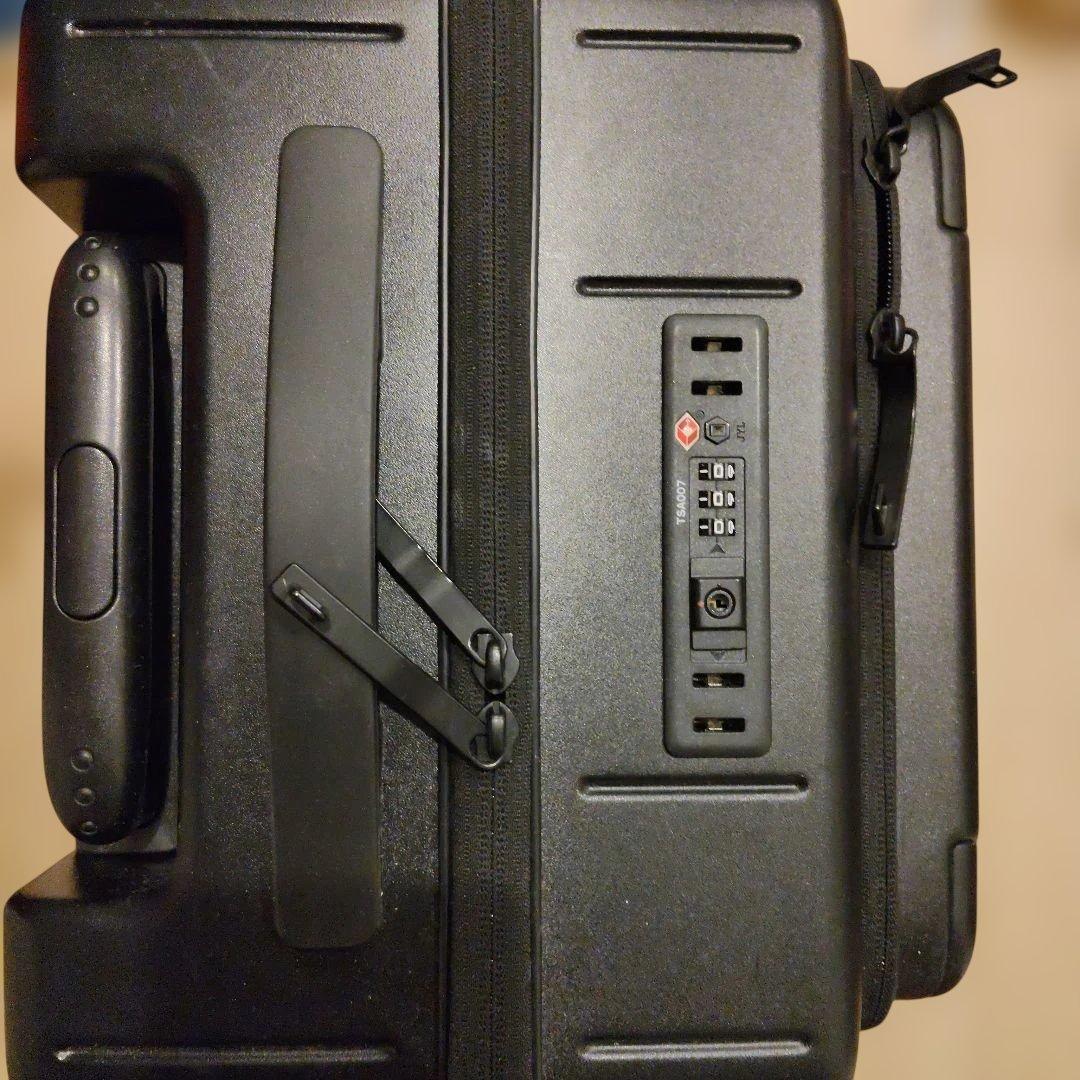 ACE テオフィールド　32L　持ち込み可　TSAロック付き　黒　スーツケース