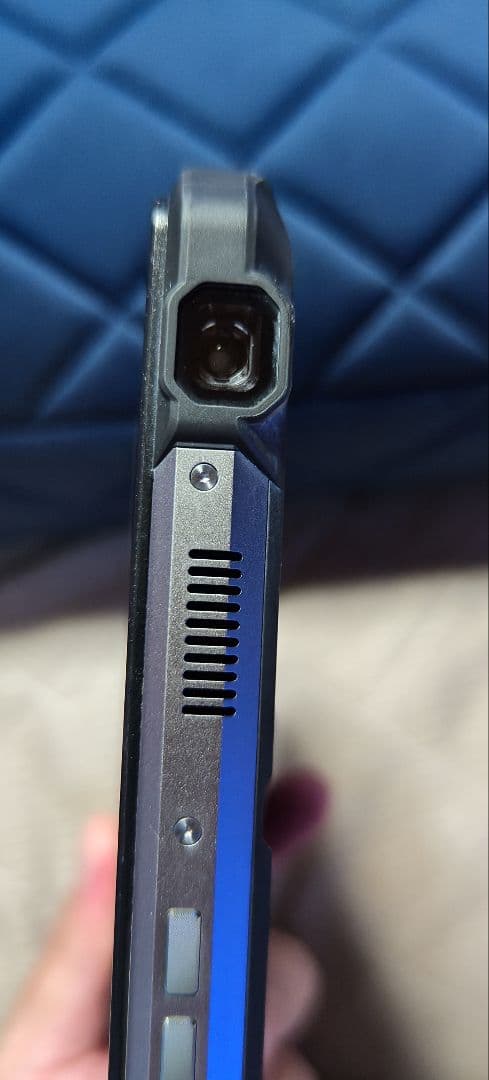 訳あり 値下げOK！プロジェクター搭載 8849 Tank pad耐水防塵耐衝