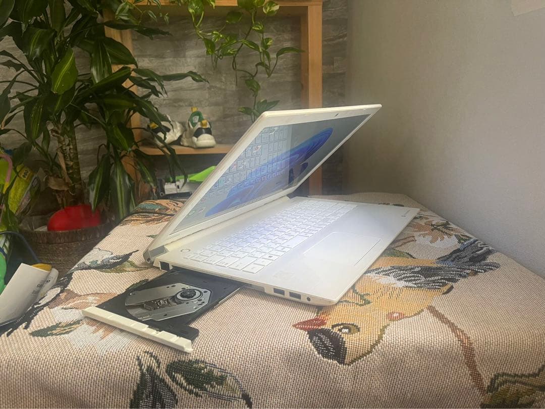 ノートパソコン 東芝 dynabook T55/AWS Windows11