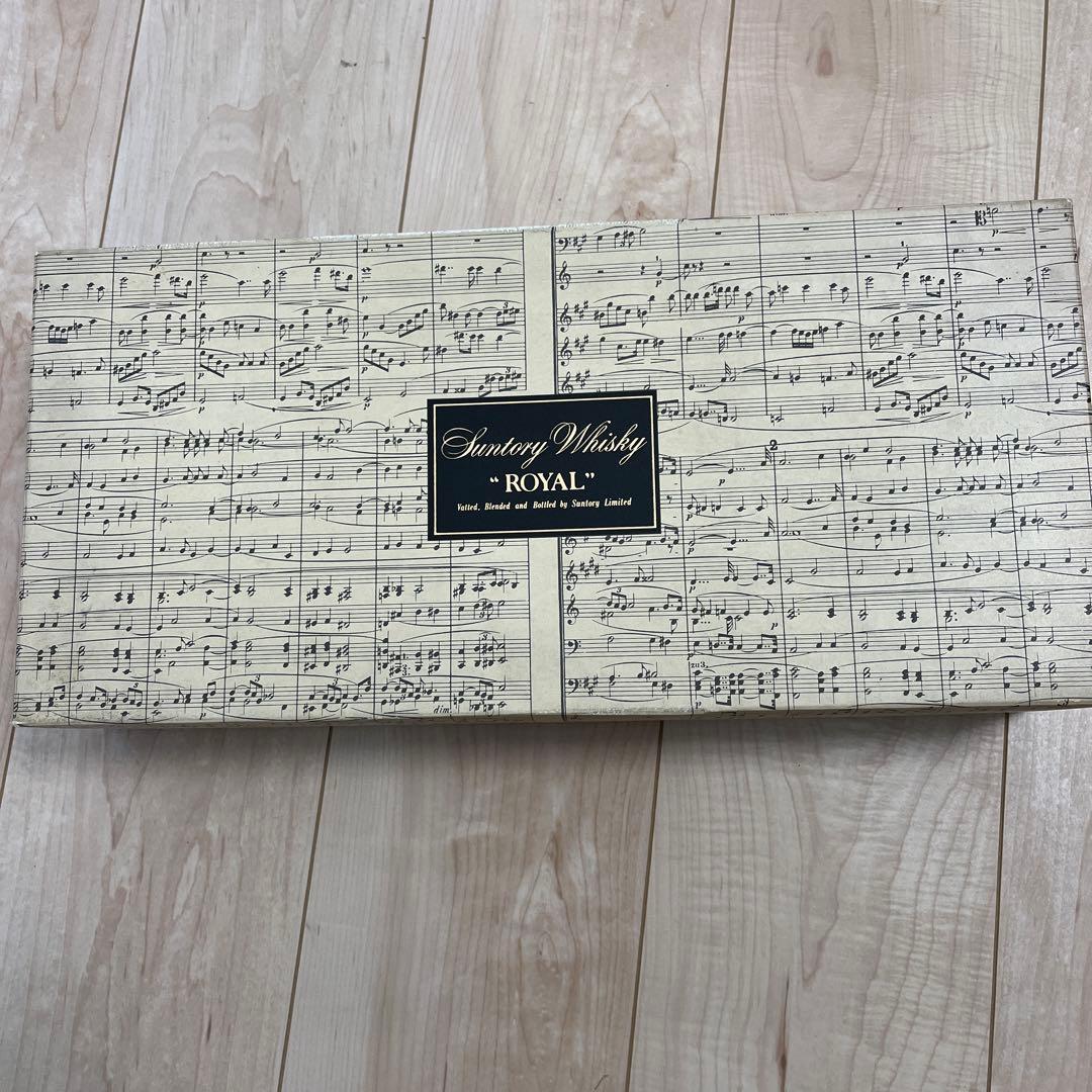 【新品未開封】サントリー　ウイスキーローヤル　バイオリン型ボトル　700ml
