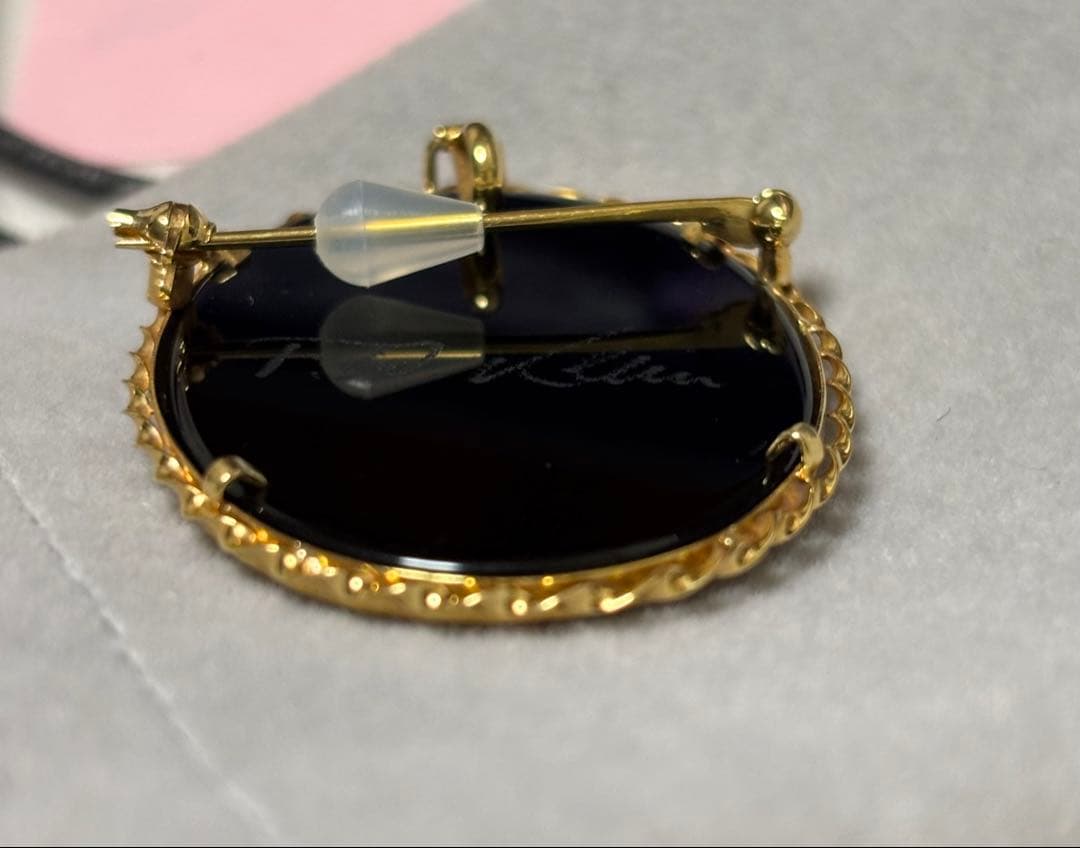 カメオ　ブローチ・ペンダントトップ