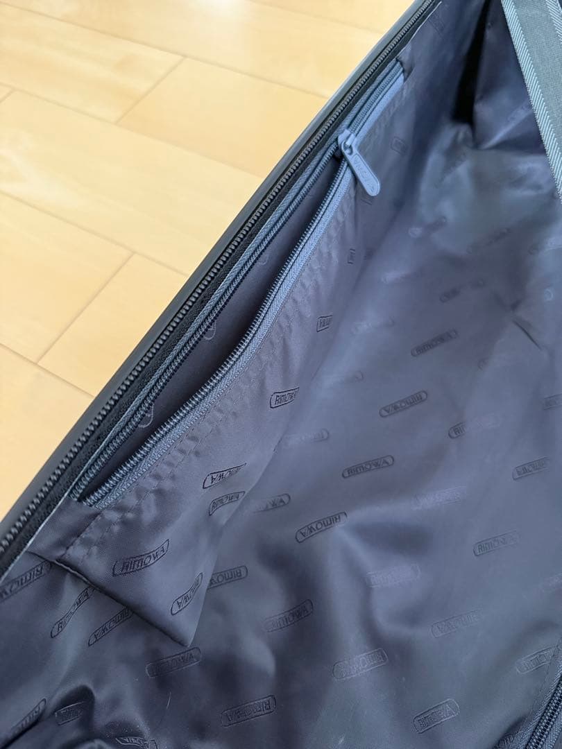 RIMOWA ブラック キャリーカート