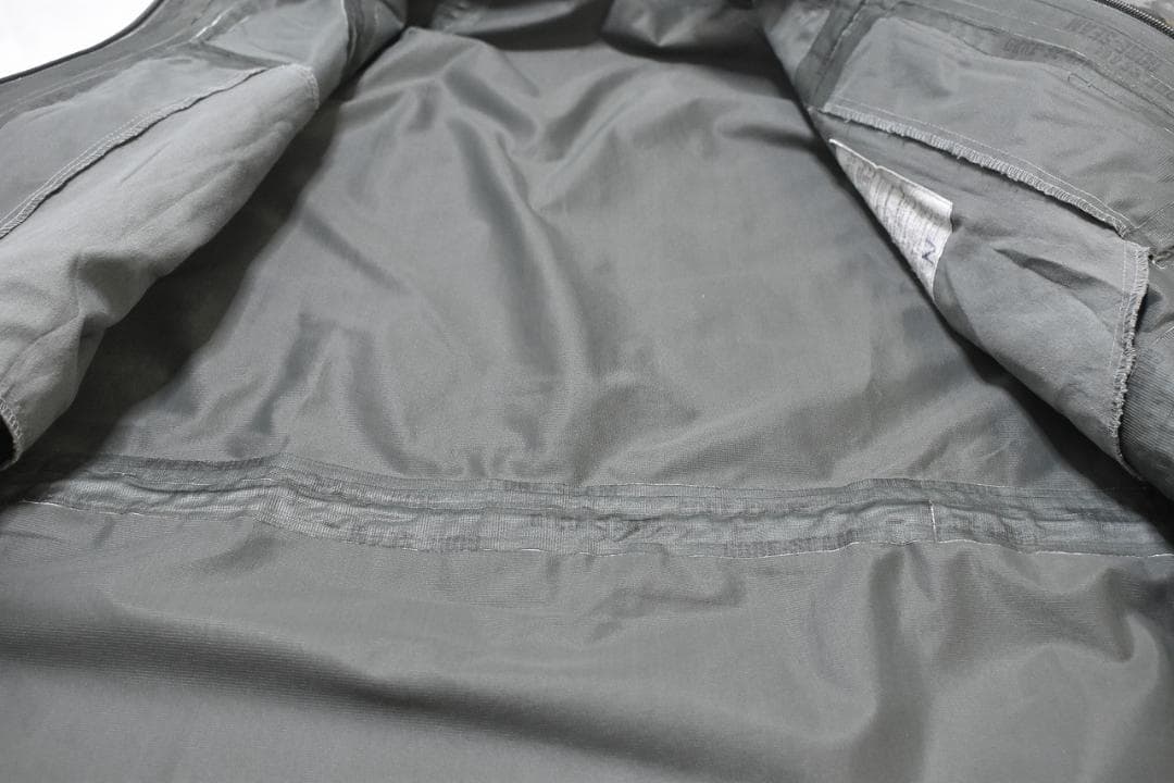 ＠美品 米軍実物 ECWCS ACU UCP ゴアテックス パーカーj572