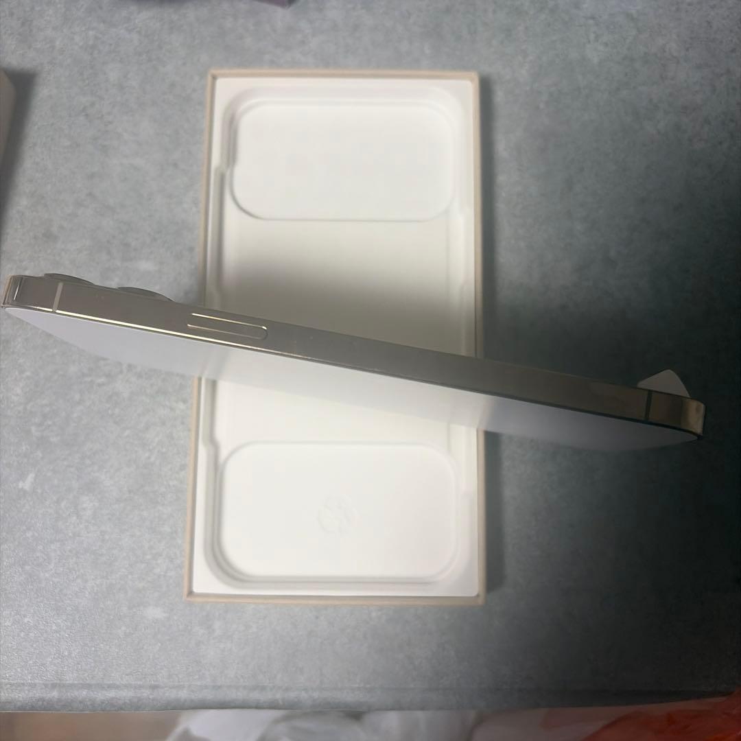 iPhone12 Pro Max新品未使用！！！ 急いでる為安く出品致します。